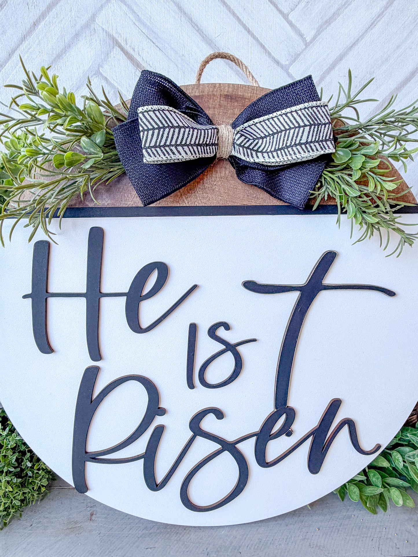 he is risen 18inch Easter door round