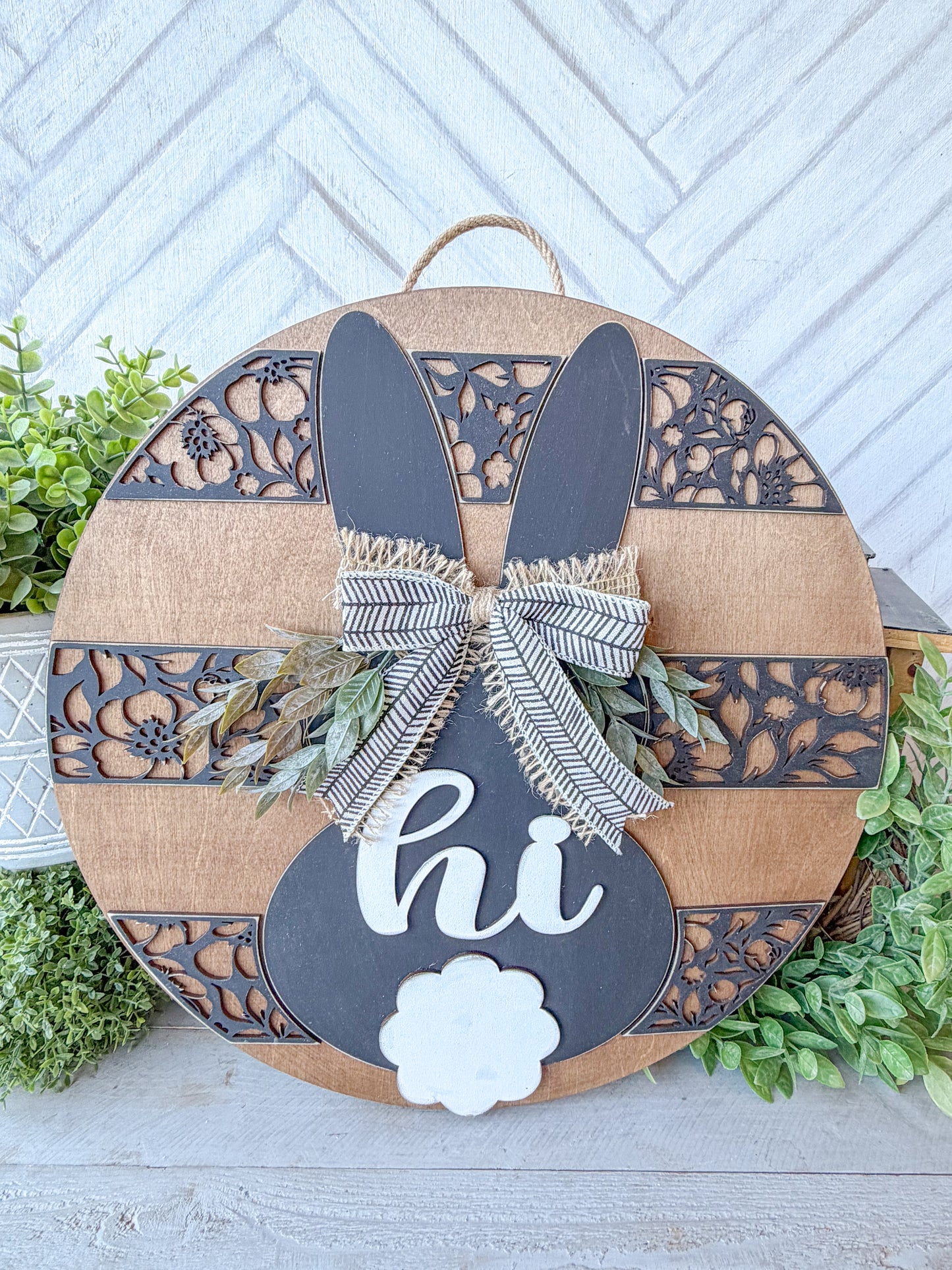 hi bunny floral door round 18 inch easter door round