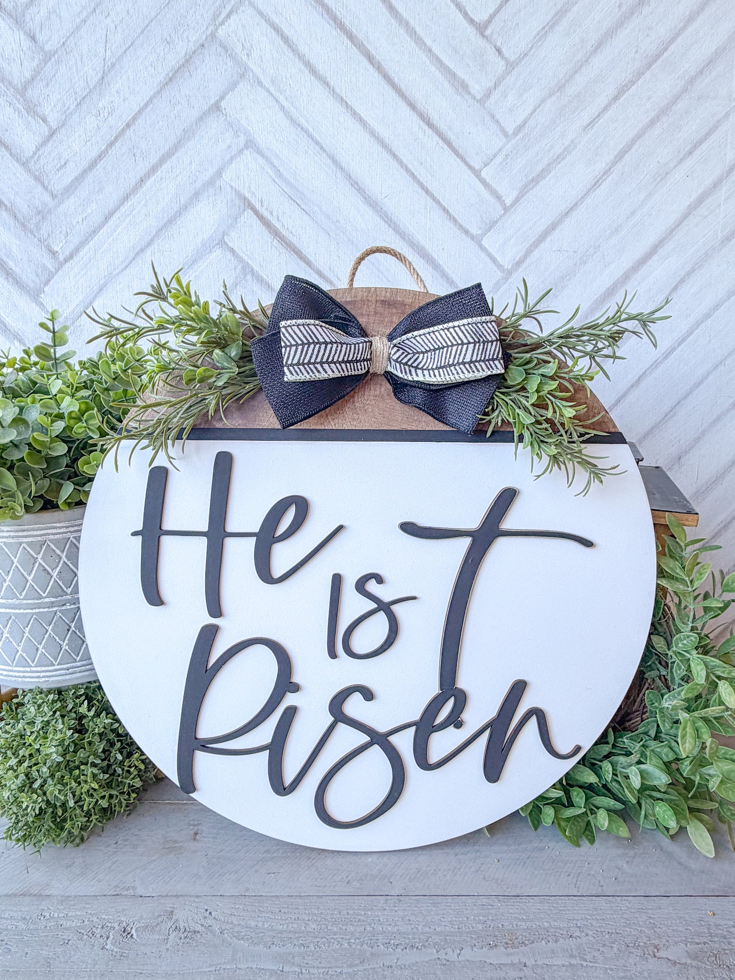he is risen 18inch Easter door round