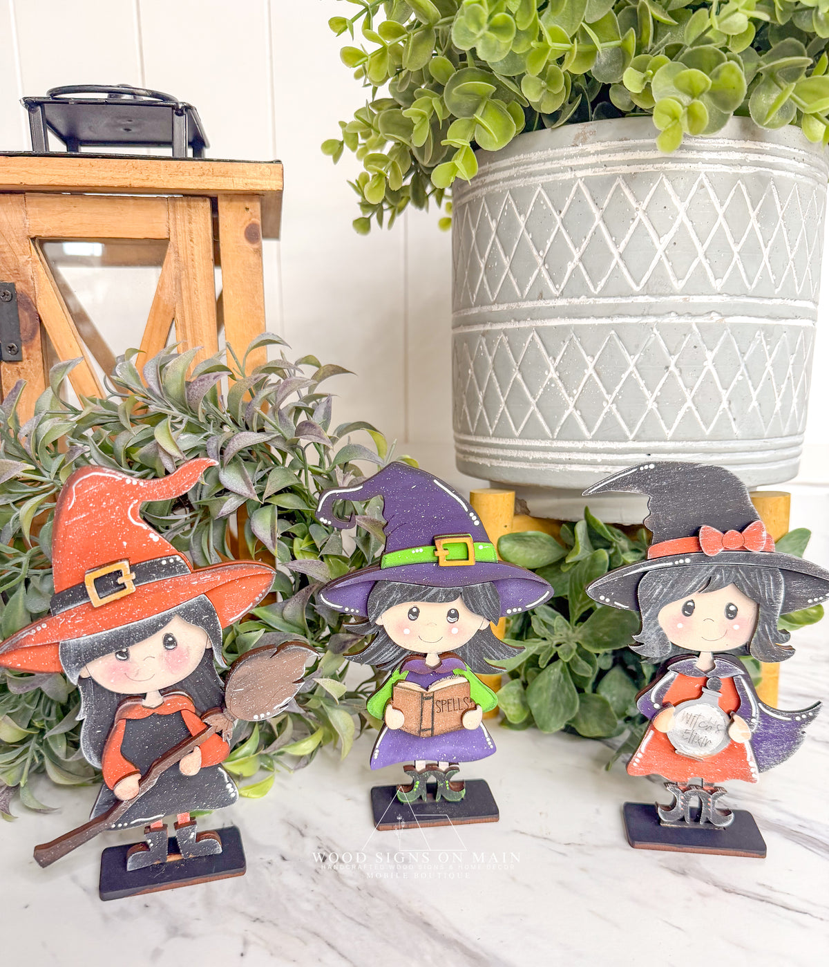 Witches wood shelf sitters