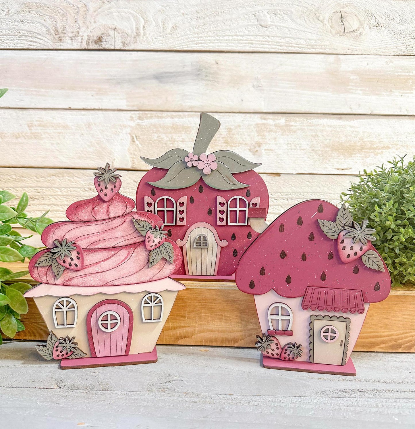 Strawberry standing houses